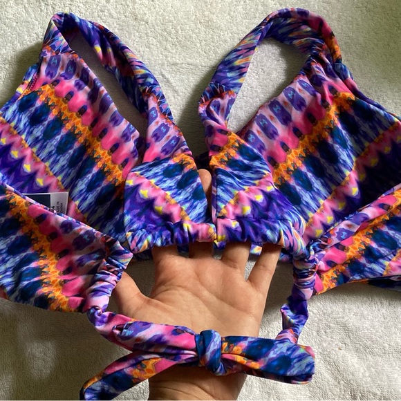 Swimsuit - Picture 2 of 3